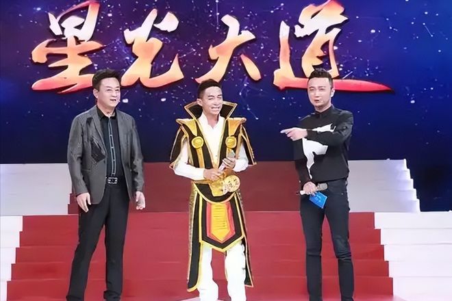 毕福剑酒后失言事件_毕福剑女儿毕凌不男不女争议_毕福剑点评智取威虎山