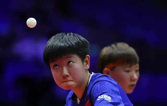 2019世界乒乓球锦标赛女双半决赛 孙颖莎王曼昱陈梦朱雨玲比赛过程_孙颖莎战胜朱雨玲 将与王曼昱争冠