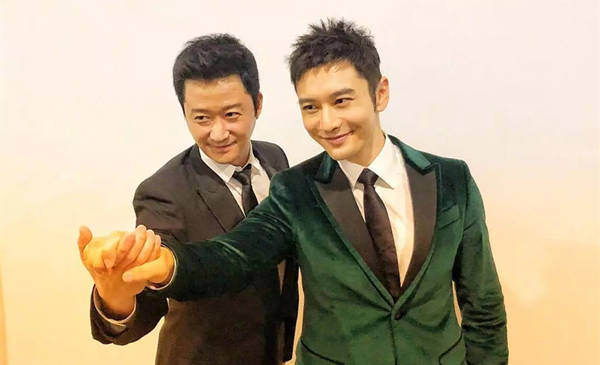 吴京图片大全图片大全_吴京手 历史出处 造型演变_吴京手 婚纱照 万能海报