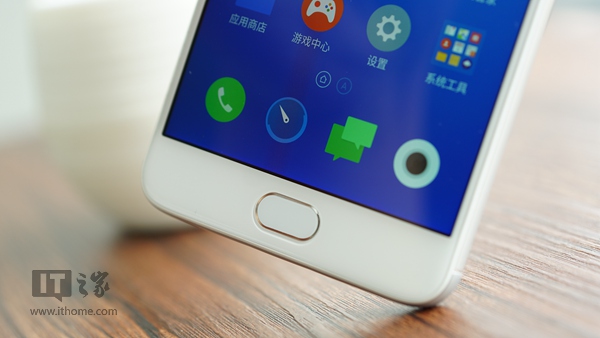 魅蓝Note3 对比_乐视超级手机2 评测_乐视手机玩游戏竖屏怎么办