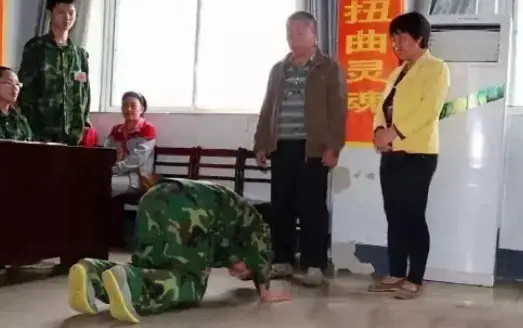 豫章学院电击虐待事件曝光_cctv新闻调查杨永信_杨永信戒网中心受害者起诉