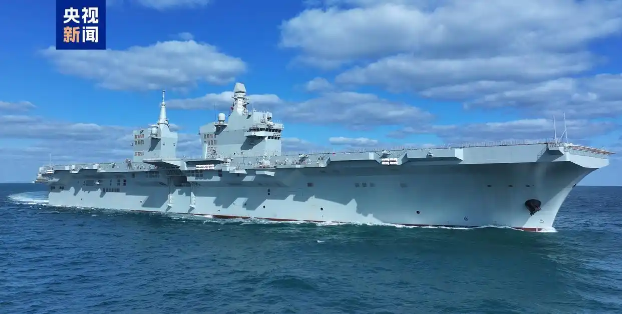 四川舰双舰岛设计电磁弹射_076四川舰首次航行试验_四川舰顺利完成首次航行试验