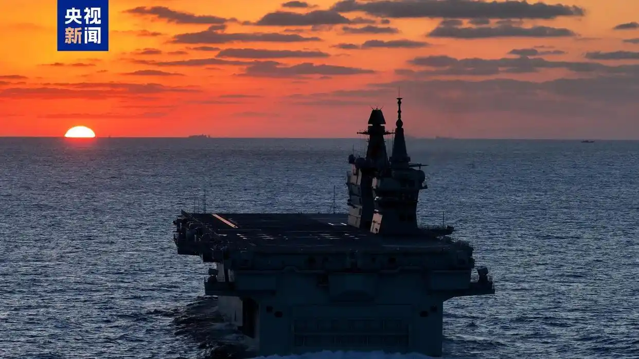 四川舰双舰岛设计电磁弹射_四川舰顺利完成首次航行试验_076四川舰首次航行试验
