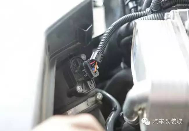 宝马外挂_RaceChip外挂电脑_宝马328i动力提升