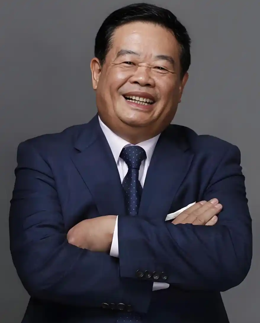 曹德旺与副县长办公室冲突_曹德旺坚持底线不向权力屈服_曹德旺回应辞职