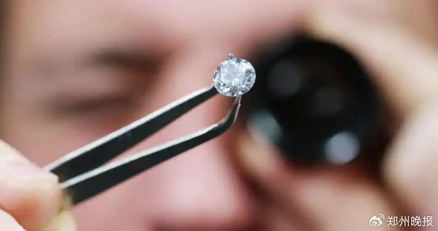 河南培育出156.47克拉钻石 全球最大_郑州高新区超硬材料_郑州金刚石产业