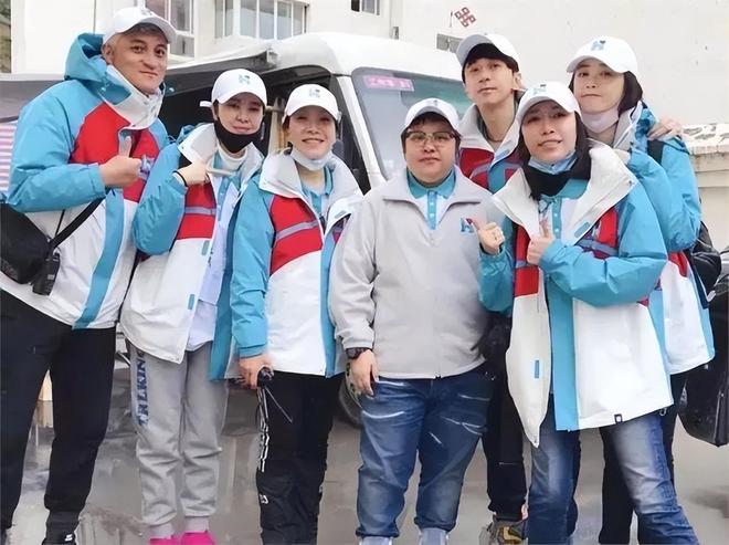 经蓓 韩红_韩红慈善捐款_韩红被质疑侵吞善款