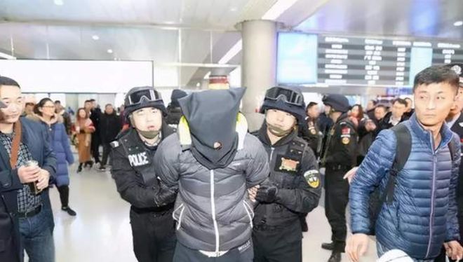 聂磊黑社会团伙案例_莱州十大黑社会人物_山东打黑除恶行动