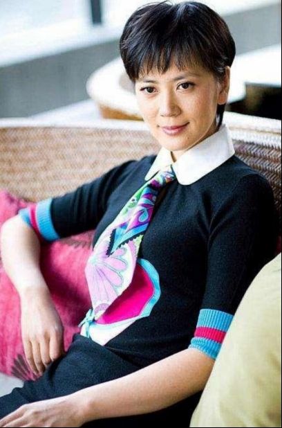 前央视主持人沈冰个人资料_沈冰 央视主持人 世界杯眼泪