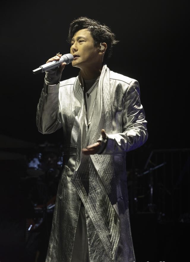 张信哲拉斯维加斯演唱会_张信哲未来式OurStory巡演_张信哲cctv百年故事