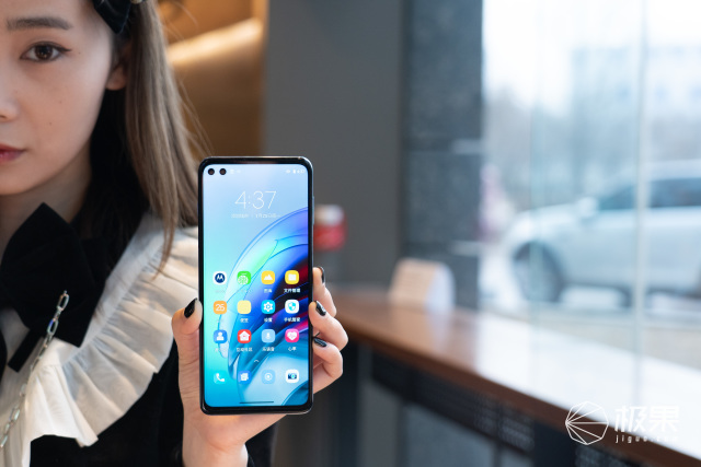 联想edge s 首发骁龙870 5G手机 配置评测_联想手机能玩的游戏