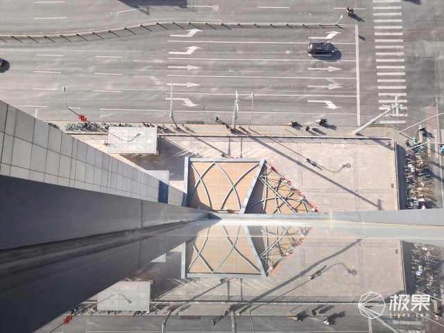 联想edge s 首发骁龙870 5G手机 配置评测_联想手机能玩的游戏