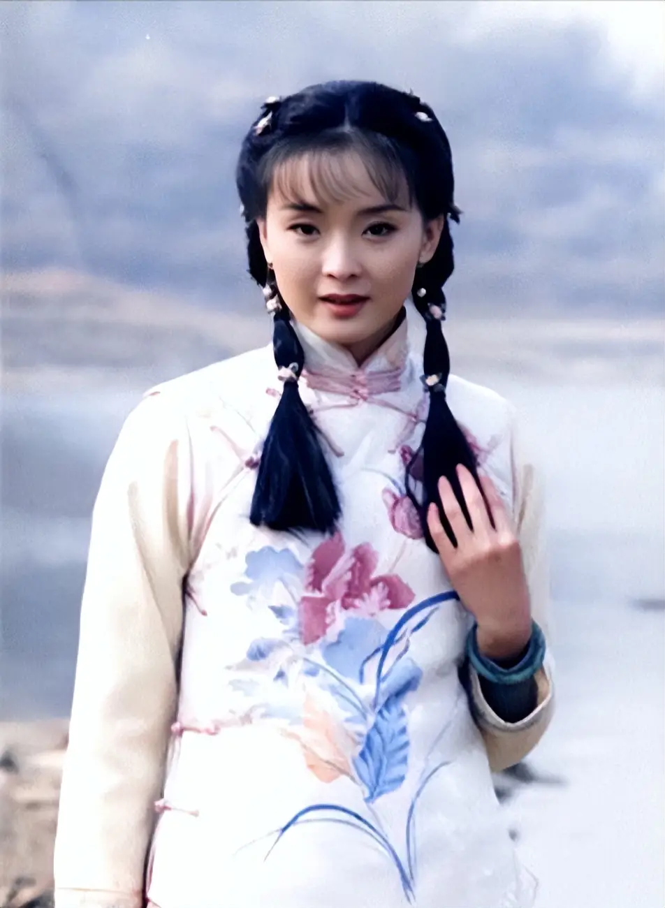 王艳的老公王志才多大_王艳婆婆刁难经历_王艳豪门生活