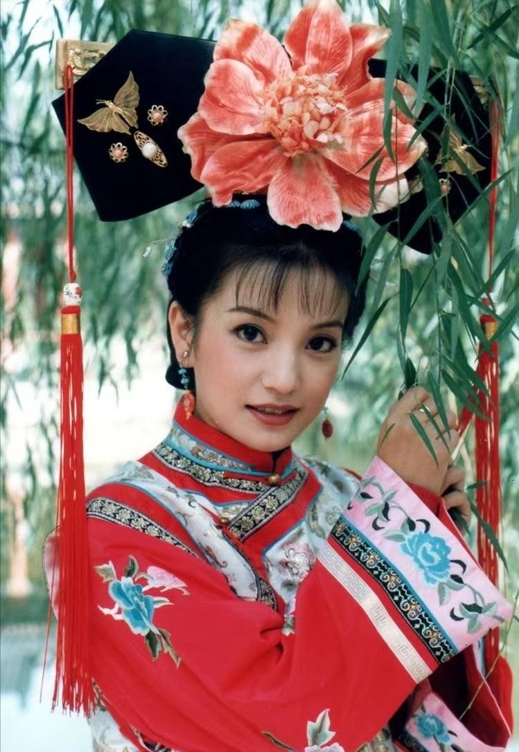 赵薇近况_叶立培赵薇_赵薇公众形象变化