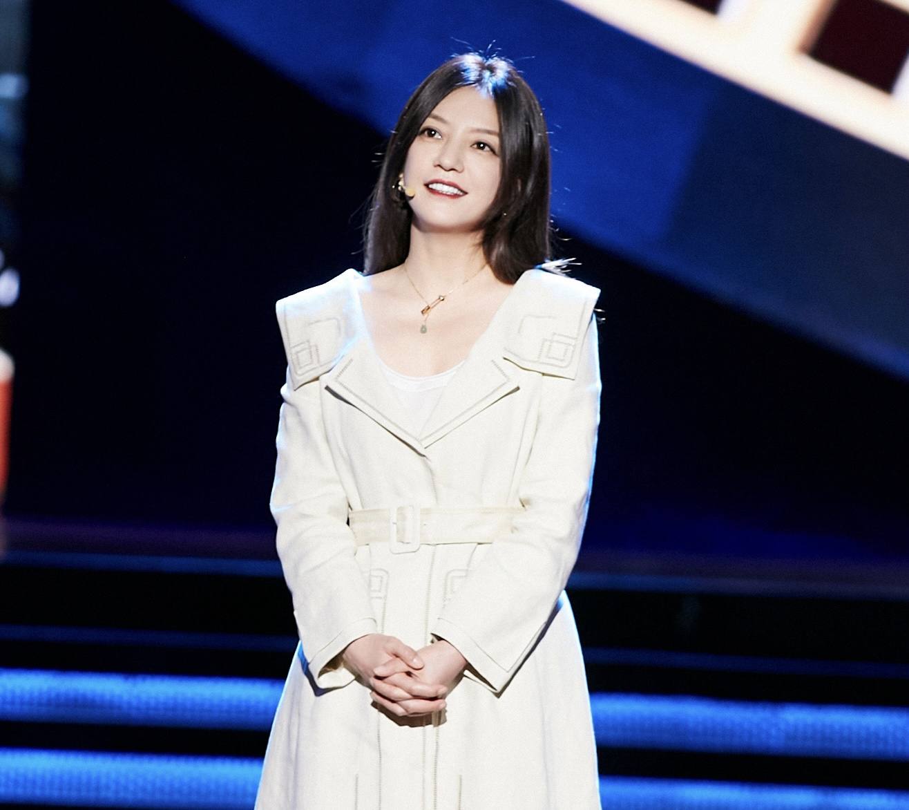 叶立培赵薇_赵薇近期争议_赵薇素颜自拍