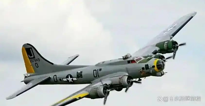 二战备胎轰炸机_轰炸机战争_B-32统治者轰炸机