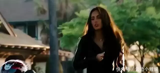 变形金刚2 迈克尔贝 导演 色彩搭配 视觉效果 剧情概述 堕落者 太阳神钥 勇气 友谊 象征 摄影风格_变形金刚2电影完整版