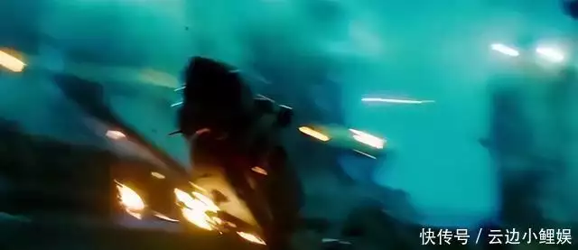 变形金刚2 迈克尔贝 导演 色彩搭配 视觉效果 剧情概述 堕落者 太阳神钥 勇气 友谊 象征 摄影风格_变形金刚2电影完整版