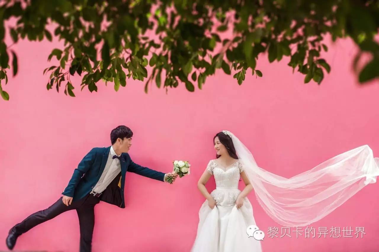 婚纱照旅拍攻略_浪漫婚纱图片_婚纱照抓拍瞬间