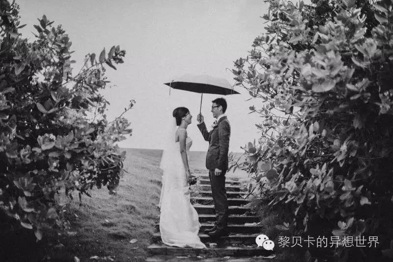 婚纱照旅拍攻略_婚纱照抓拍瞬间_浪漫婚纱图片