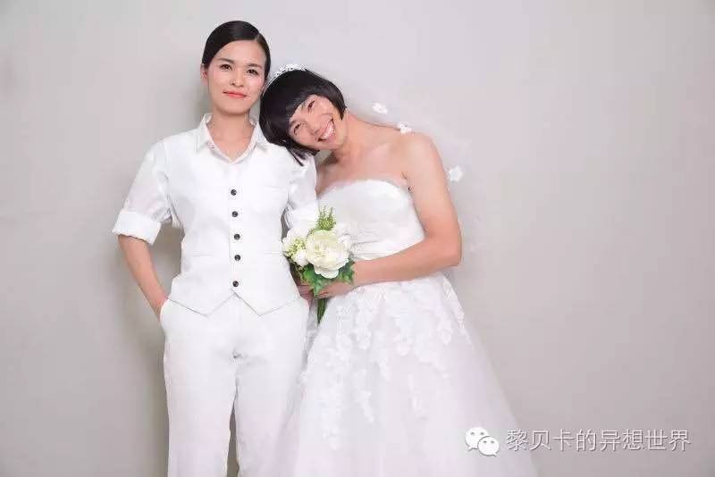 浪漫婚纱图片_婚纱照旅拍攻略_婚纱照抓拍瞬间