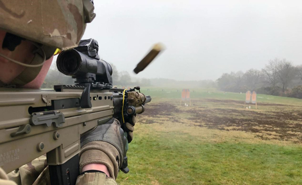 拆解二战后制式步枪③——无枪托结构步枪“尚能饭否”?