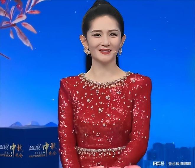 谢娜主持央视中秋晚会_谢娜何炅视频_谢娜央视晚会主持能力质疑