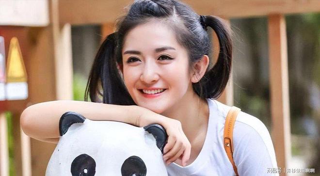 谢娜何炅视频_谢娜主持央视中秋晚会_谢娜央视晚会主持能力质疑