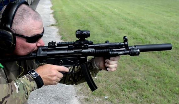 枪械消音器固定方式_新型消音器设计_消音器价格