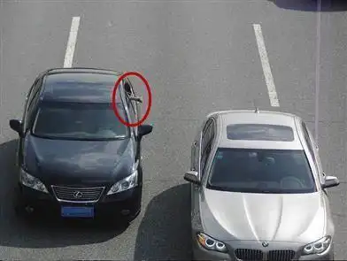 广州 碰瓷党_高速路上碰瓷处理方法_高速公路碰瓷