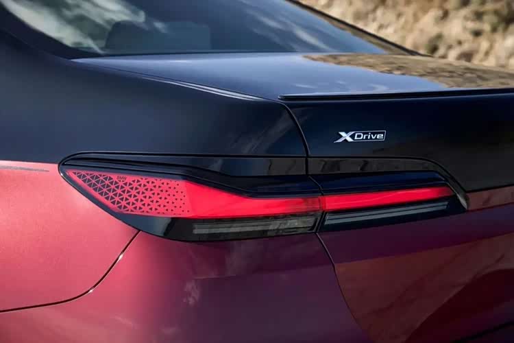 宝马3系取消四驱版本原因_宝马系列_宝马轿车取消xDrive