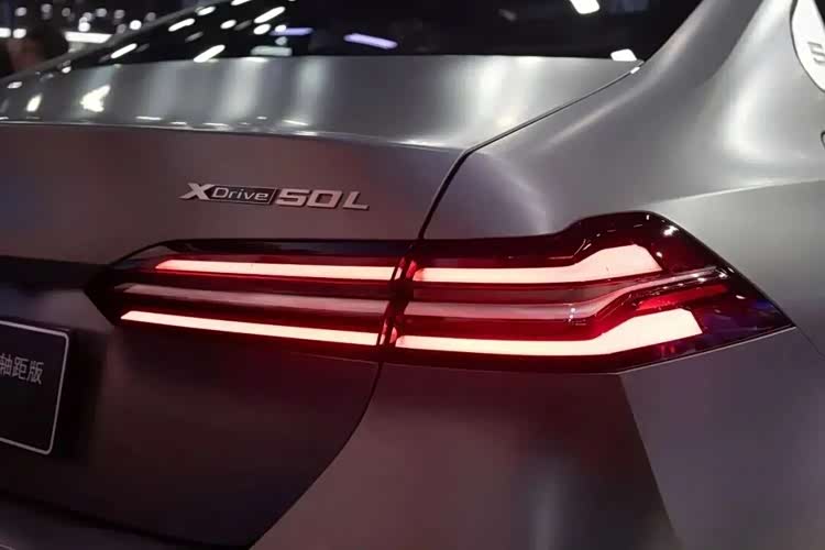 宝马3系取消四驱版本原因_宝马系列_宝马轿车取消xDrive