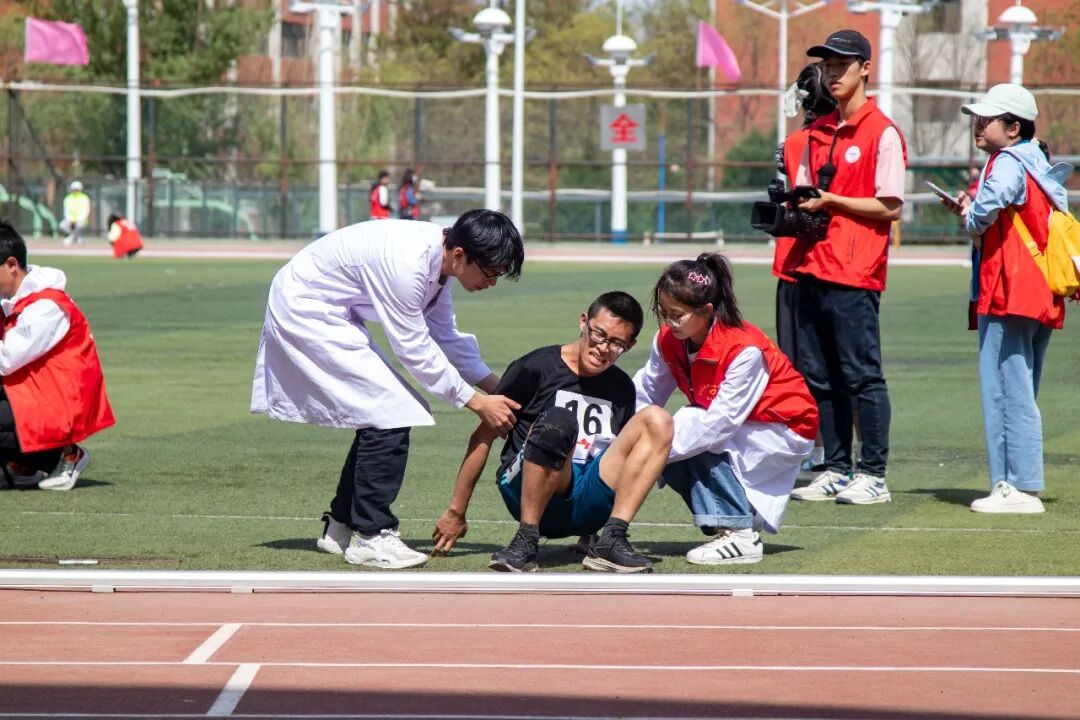 校运会总结推文_展示者人格特点_运动会人格类型