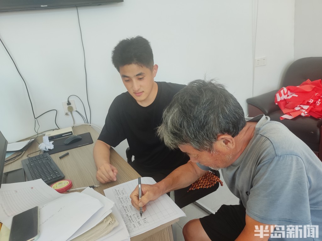 女大学生村官那些事_青岛西海岸新区雏雁星火计划_返乡大学生担任村官