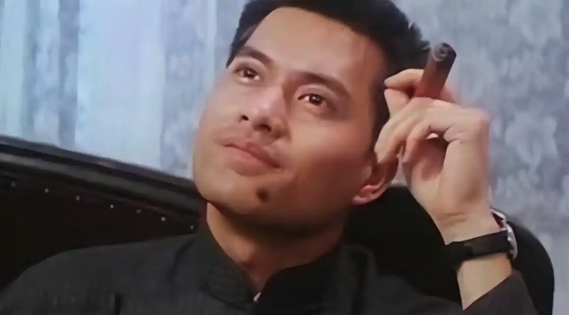 吕良伟与周海媚婚姻经历_吕良伟三个老婆图片_吕良伟与邝美云闪婚闪离经历