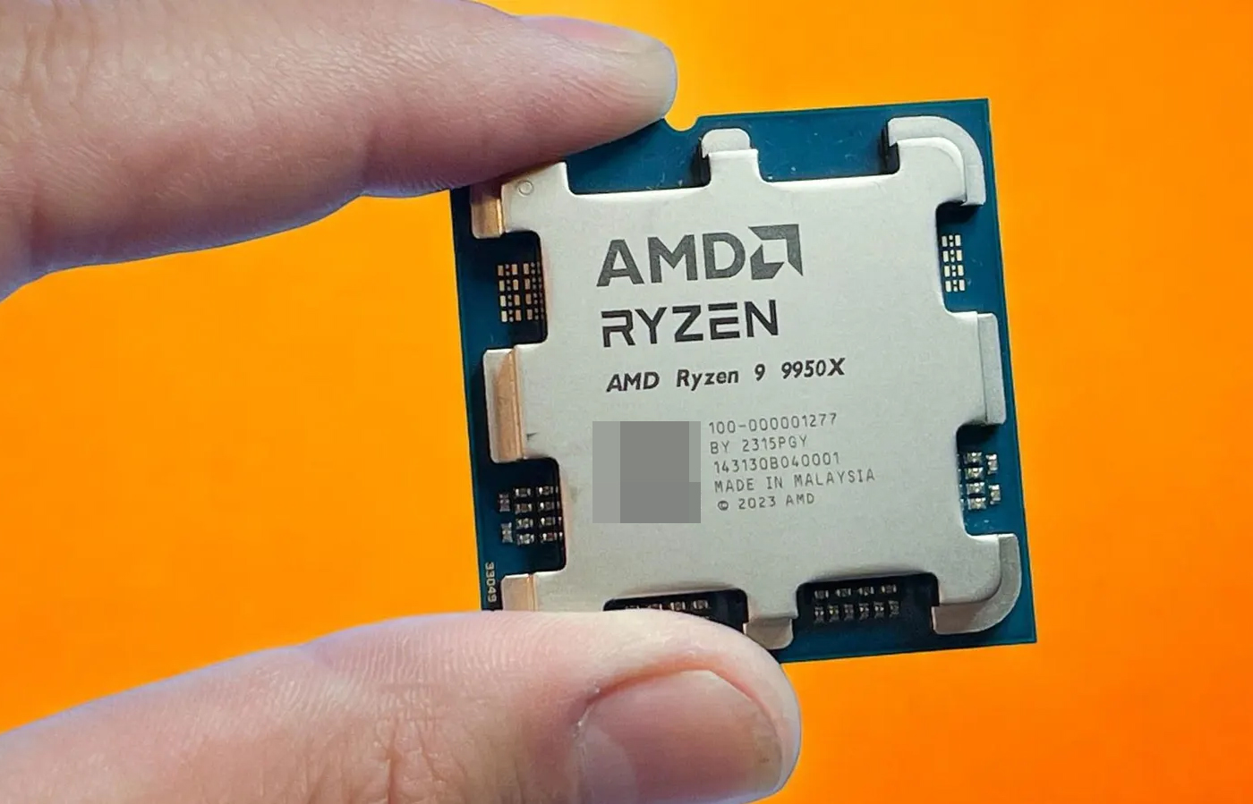 cpu性能测试_Ryzen 7 9800X3D游戏性能对比Ryzen 9 9950X游戏性能 3D-VCache缓存效果分析