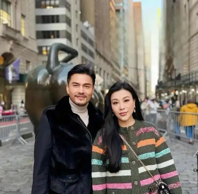 吕良伟三个老婆图片_吕良伟三个老婆_吕良伟杨小娟婚姻