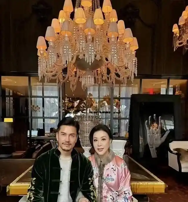 吕良伟个人经历_吕良伟情史详细资料_吕良伟三个老婆图片