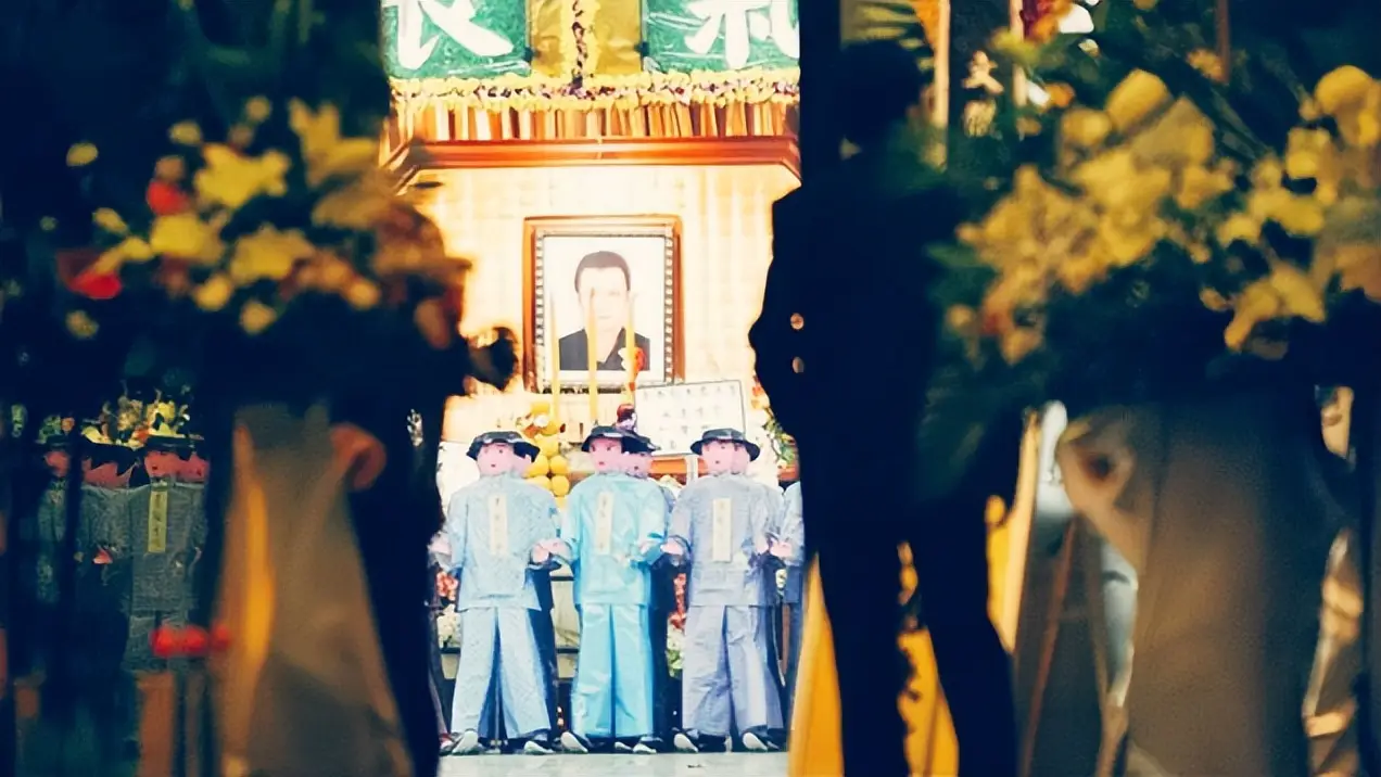 李泰龙 香格里拉酒店 袭击事件_向华强参加李泰龙葬礼_李泰龙 黑帮 命运结局