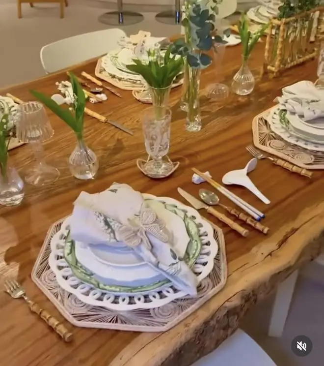 陈晓丹生日什么时候_陈晓丹生日派对 林恬儿闺蜜聚会 香港名媛社交活动