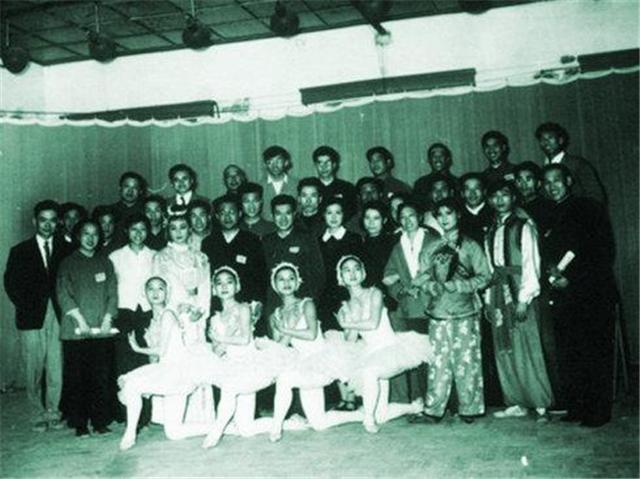 北京电视台开播历史_中国电视发展史_新华卫视是什么媒体