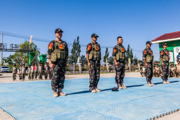 贵阳暑假夏令营军事_贵阳军旅夏令营机构推荐_贵阳千秋业军旅夏令营特色