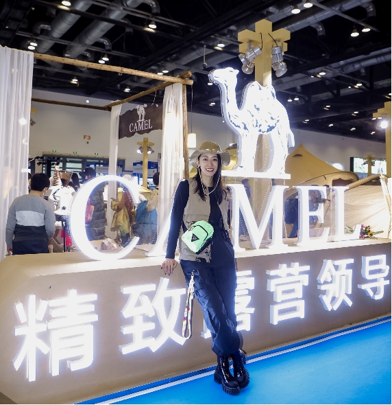 骆驼ISPO北京展_骆驼自动充气时间_沙漠艺境露营展区
