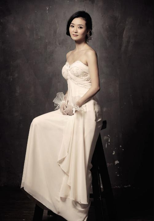 43岁阔太王艳的富豪老公和“两个儿子”，两子相差24岁