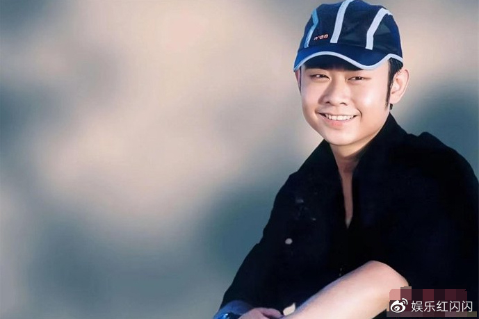 刀郎前妻杨娜离婚原因_刀郎前妻后悔吗_刀郎感情生活揭秘