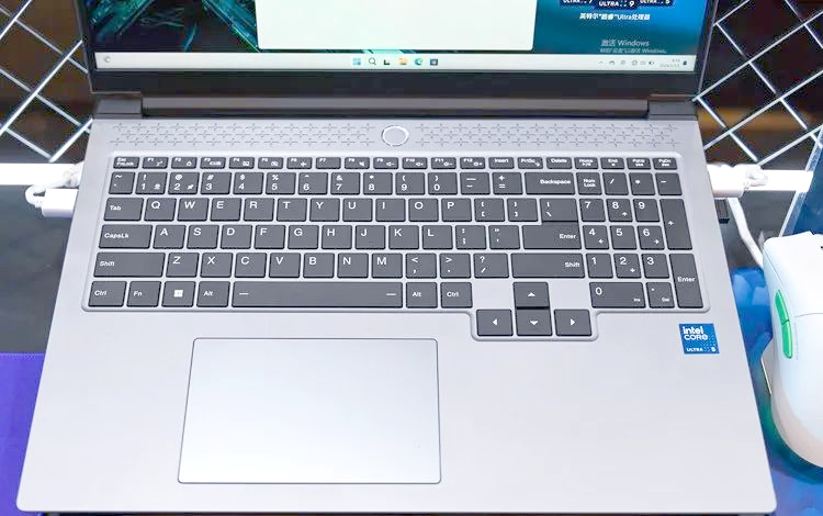 笔记本电脑玩CF卡顿问题全面解决方案！轻松提升游戏性能！