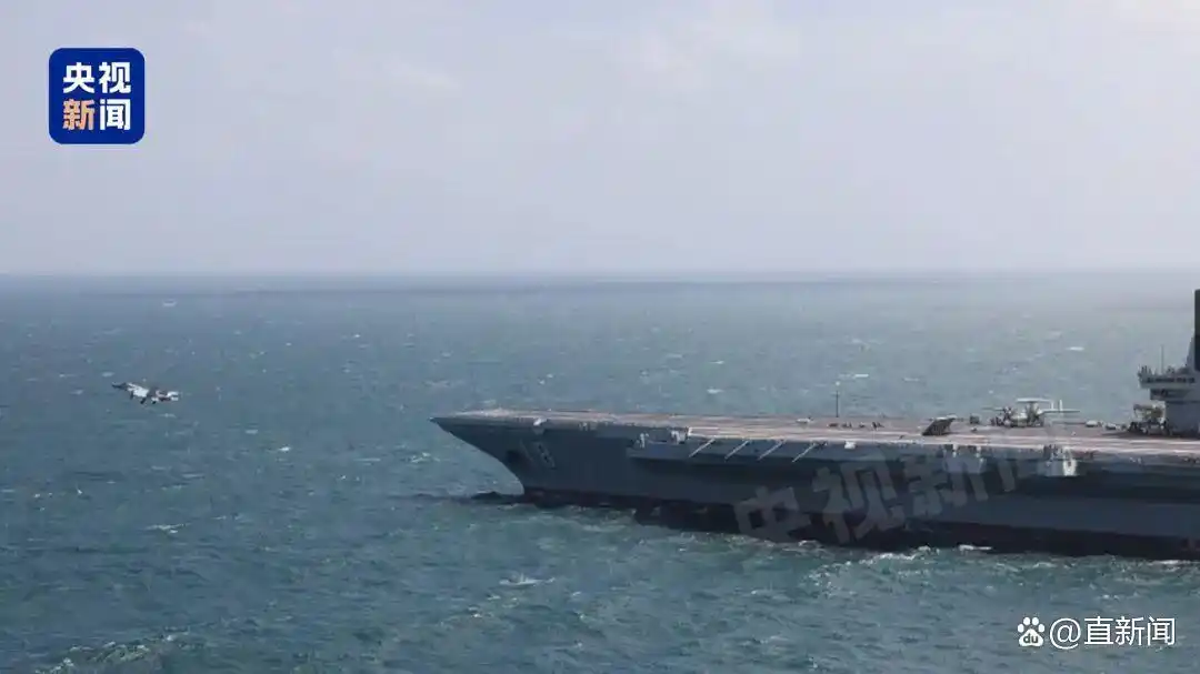 歼-35舰载机弹射起飞_福建舰入列后首次海上实兵训练_福建舰首次海上实兵训练