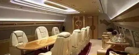 特朗普空军一号 波音757 私人公务机_特朗普因直升机故障改乘备用机