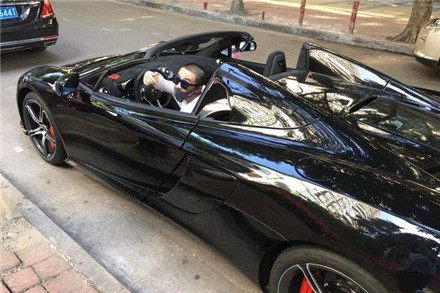 10年后的快乐男声，张杰豪车无数，而其他人，有的毁容有的坐牢！