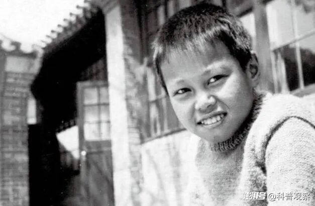 杨振宁逝世！一位“正常的天才”走了！